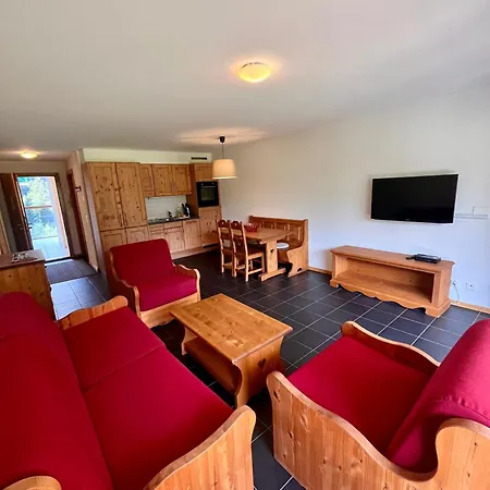 Mountain River Apartamento 4*