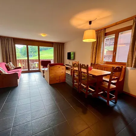 Mountain River Apartamento 4*